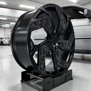 ล้อแม็กคาร์บอนไฟเบอร์ปลอมแบบแยก5<span class=keywords><strong>ซี่</strong></span>ขอบ20-24นิ้ว5X112 5X130 PCD ขอบที่กำหนดเองสำหรับ lamburus Audi RSQ8 SUV - Product Image 3