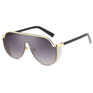 Gafas de Sol de Alta Calidad al por Mayor, <span class=keywords><strong>Lentes</strong></span> de PC de una Pieza, Protección UV400, Montura Metálica, Moda Femenina - Product Image 3