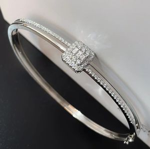 Xinfly Brazalete de Oro Puro de 18k con Diamantes Naturales, Diseño de Caramelo, Doble Capa, Hueco - Product Image 4