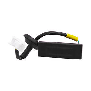 Interrupteur à bouton-poussoir de hayon pour Kia Rio, pièces automobiles 81260-1W220 - Product Image 1