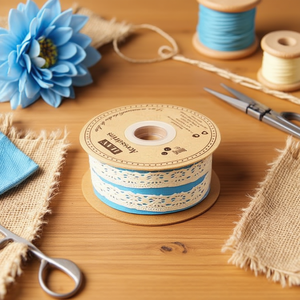 Strisce di pizzo Ilan 1,2 cm x 17 m colore crema per decorazioni artigianali - Product Image 2