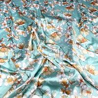 Tissu pour vêtements, tissu en polyester, satin en polyester, tissu jacquard à impression personnalisée pour pyjama femme