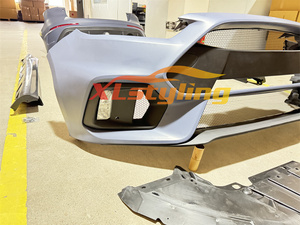 Kit de carrosserie de conversion et de modernisation pour <span class=keywords><strong>Ford</strong></span> <span class=keywords><strong>Focus</strong></span> MK3.5 2018, pare-chocs avant et arrière RS. - Product Image 3