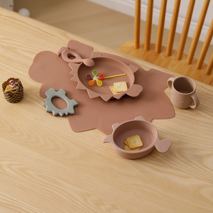 Hot Selling <b>Silicone</b> Baby Feeding Set Heat Resistant Non-Slip Cute Kid-Design Including Bowl <b>Bib</b> for Children's Dinnerware - Product Image 3