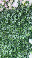Nouvelle Collection 2024 : Mur floral 3D réaliste en soie et plastique, roses roses, idéal pour décorations de mariage, Noël et la Fête des Mères