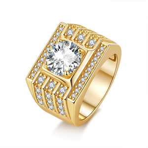 Anillo de Lujo con Moissanita para Hombre Chapado en Oro de 18k Plata 925 y Platino Joyería Fina de Boda con Diseño Geométrico Cuadrado - Product Image 6