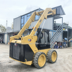 Utilisé pour la mini-chargeuse sur pneus 246D3, moteur 40HP 37kW, capacité de la benne de 1,1 m³ - Product Image 5