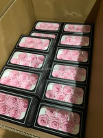 S02565 boîte à fleurs valentine éternelles vraies roses rouges conservées pack boîte à roses éternelles roses conservées colorées à vendre