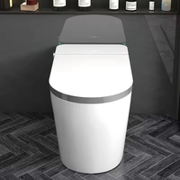 YF 2026 Toilette intelligente de luxe haut de gamme avec télécommande, double chasse automatique, capteur de pied, bidet monobloc en céramique