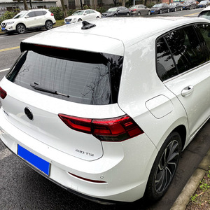 Aileron arrière Volkswagen Golf 8 Mk8 2020+ en fibre de carbone noire piano, texture ABS, spoiler de toit - Product Image 1