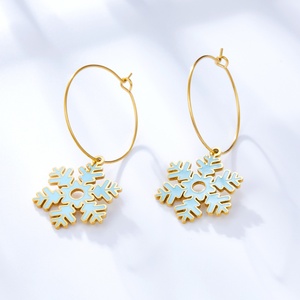 Pendientes de Aro Populares de Acero Inoxidable con Diseño de Copo de Nieve Azul, Chapados en Oro de 18K, Coloridos, Novedad 2022 - Product Image 1