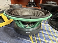 Haut-parleur de subwoofer professionnel de 18 pouces avec cône en fibre de carbone de 330 mm, bobine vocale en ferrite de 6 pouces, 4000 W, pour DJ, bar, club et spectacles