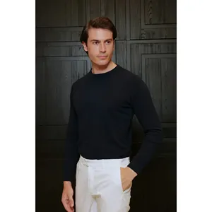 Pantalones Chinos de Algodón Blanco para Primavera/Verano - Product Image 3