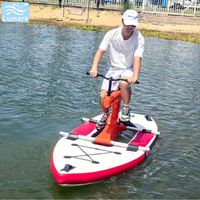 Vélo aquatique gonflable rapide et portable en forme de planche de surf, avec ponton flottant et cadre en plastique, pour hôtel, de Chine, Lumark OEM ODM Logo