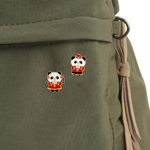 Broche de Panda de Ano Novo, Estilo Chinês, Festivo, Desenho Animado, com Tema Animal, Técnica de Esmalte a Óleo, para o Festival da Primavera - Product Image 4