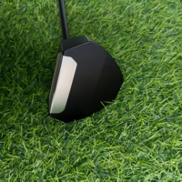 Putter de golf à axe central à couple nul, en acier inoxydable forgé, face usinée CNC, pour droitier
