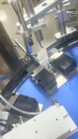 Machine automatique de comptage, de remplissage, de scellage et de cartonnage pour l'emballage de lancettes jetables, de lancettes à prélèvement sanguin et de lancettes de sécurité
