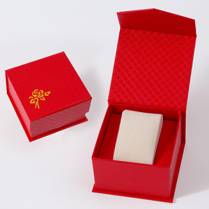 Bán buôn tùy chỉnh logo tông hộp đồng hồ màu be nhung nội thất giấy hình dạng cuốn sách với đóng cửa từ - Product Image 4