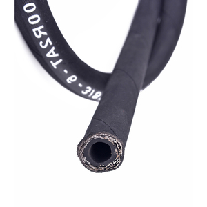 Tuyau hydraulique flexible renforcé de fil d'acier résistant au diesel et à l'<span class=keywords><strong>essence</strong></span> EN 853 - Product Image 3