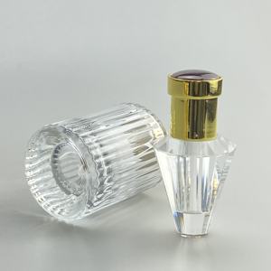 Flacon de parfum en alliage de zinc métallique personnalisé avec pulvérisateur à pompe - Product Image 2