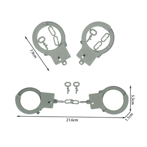 Set di Manette Giocattolo in Plastica per Bambini, Mini Set Poliziotto con Chiavi, Accessorio Divertente per Giochi di Ruolo, Premi per Feste per Bambini - Product Image 1