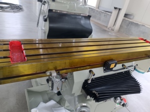 Fraiseuse verticale de moteur de la flexibilité élevée 5hp de machine de qualité de traitement de moule avec le moteur de levage - Product Image 4