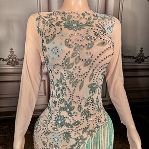 Abito da sera con orlo glitterato ZD con <span class=keywords><strong>maniche</strong></span> <span class=keywords><strong>lunghe</strong></span> trasparenti e nappe con strass scintillante abito da sera in vita naturale per Club Gala - Product Image 2