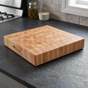 Planche à découper carrée en bois d'acacia premium Ironwood Gourmet Oslo, 1,5 cm d'épaisseur, à grain traversant, résistante, lavable au lave-vaisselle, pour la préparation culinaire en gros - Product Image 2