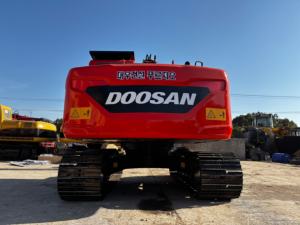 Excavatrice sur chenilles Doosan DX140 d'origine, modèle 2023, 14 tonnes, moteur, boîte de vitesses, pompe, origine Corée, VENTE CHAUDE, bon état, cabine propre - Product Image 2