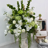 Ensemble de 3 Arrangements Floraux de Luxe Blancs, Verts, Roses et Orchidées de 60 cm pour la Décoration de Piliers de Mariage et les Centres de Table de Réception