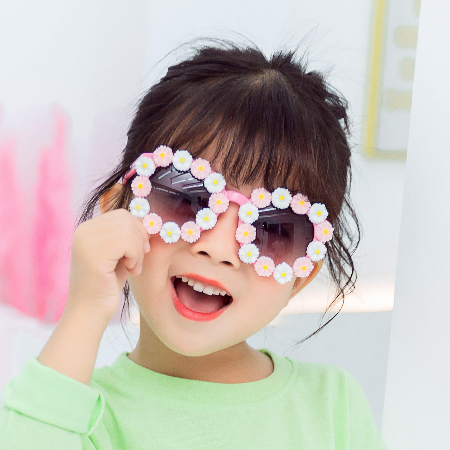 Wholesale New Cute Baby Flower Sunglasses Children Fashion Shades Kids  Cartoon Sun Glasses