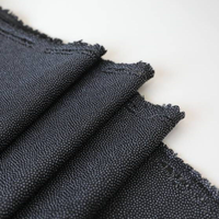 YNS Entoilage 100% Polyester pour tissage à jet d'eau 60gsm/90gsm/130gsm avec revêtement PES, toucher doux/ferme pour la construction de manteaux