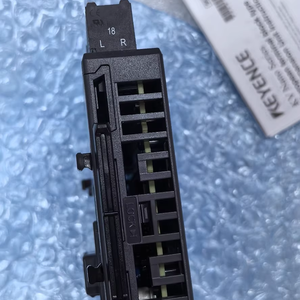 KEYENCE KV-NC16EXTE ยูนิต I/O 32 จุด แบบยุโรป 16 อินพุต 16 เอาต์พุต ทรานซิสเตอร์ซิงค์ 0.2A 24VDC KV NC16EXTE - Product Image 4