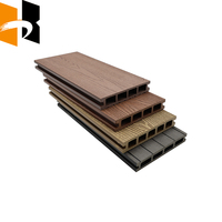 Plancher extérieur moderne en WPC Planches de terrasse en bois composite pour l'extérieur