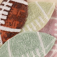 Patchs thermocollants personnalisés en gros pour le sport, petits patchs de football à paillettes scintillantes pour chapeaux, sacs, sacs à main, robes de cheerleaders et t-shirts