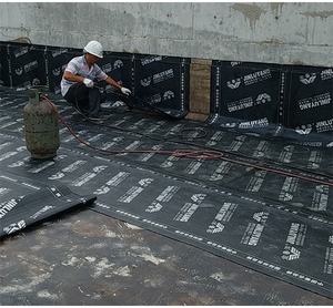 Membrane d'étanchéité bitumineuse de conception moderne, fournisseur pour les applications de pavage et de toiture - Product Image 2