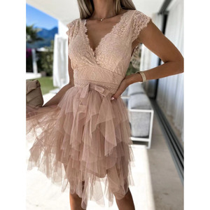 Printemps été nouveau Sexy col en V dentelle couture robe décontracté à manches courtes mode - Product Image 3