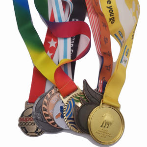 Fabricants de sport Logo personnalisé Médaille miraculeuse en métal Bijoux de football vierge Médaille Sport Bicyclette Ride Médailles et trophées - Product Image 2