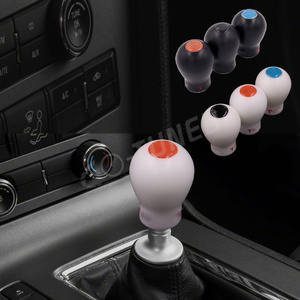 JDMカースタイリング卸売カスタムラウンドシフトノブ樹脂ギアノブユニバーサルトヨタ用レーシングロゴ付き - Product Image 1