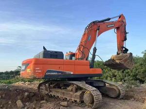 Excavadora Usada Doosan DX520LC-9C a Bajo Precio, Excavadora Grande Usada con Motor Diésel, Maquinaria Hidráulica para Movimiento de Tierras, Pocas Horas de Uso, en Venta - Product Image 2
