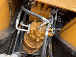 High Quality Used Sany SY235H 23 Ton Crawler <b>Excavator</b> with Isuzu Engine Large Construction Equipment for Sale - Product Image 4