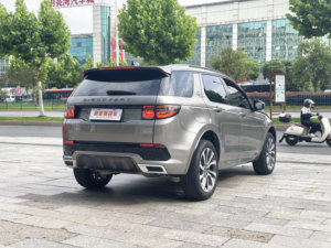 2021 2.0 versione T-Land <span class=keywords><strong>Rover</strong></span> Discovery Sport 249PS R-Dynamic SE 5 posti 2.0T usato Suv auto seconda benzina Automobile 38000Km - Product Image 4