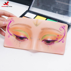 Planche d'entraînement de maquillage réutilisable en gros - Panneau réaliste visage et sourcils/yeux facilement déplaçable pour débutants GZ RTS Commande mixte en vrac - Product Image 1