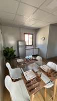 WELLCAMP Maison de montagne rustique en structure acier, Villa légère en acier, 2 chambres, Maisons modulaires de luxe, Étanches, Alimentées à l'énergie solaire