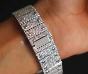 Reloj de Acero Inoxidable con Incrustaciones de Moissanita Radiante y Cuarzo, Detalles Elegantes, Brillo Brillante, Lujo y Moda - Product Image 3