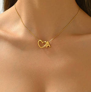 <span class=keywords><strong>Collar</strong></span> con corazón e <span class=keywords><strong>inicial</strong></span> minimalista XL264, joyería personalizada de acero inoxidable chapado en oro de 18 quilates para mujer, regalo de San Valentín - Product Image 2