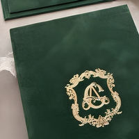 Coffret d'invitation de mariage en velours vert émeraude, estampé à chaud, avec monogramme personnalisé et ruban, cartes de mariage