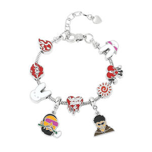 Bracelet à breloques en alliage de zinc avec figurine de dessin animé Bad Bunny Hip Hop, perles en émail et acier inoxydable, tendance pour homme, vente en gros - Product Image 5