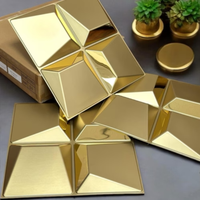 Panneaux muraux 3D en PVC effet miroir MOI Modern Mirror 50x50cm, installation sans clou ni colle