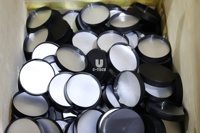 Mesin Pemasang Lapisan Pelindung Tutup Botol Plastik Aluminium Foil Dua Lapis Otomatis Ukuran Sesuai Pesanan